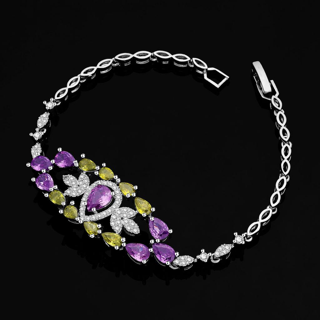 Оригинальный дизайн Ажурный Уникальный дизайн Легкая роскошь Цвет Цирконий Ожерелье Серьги Набор из 4 предметов Нишевая Универсальная Бижутерия Женщины