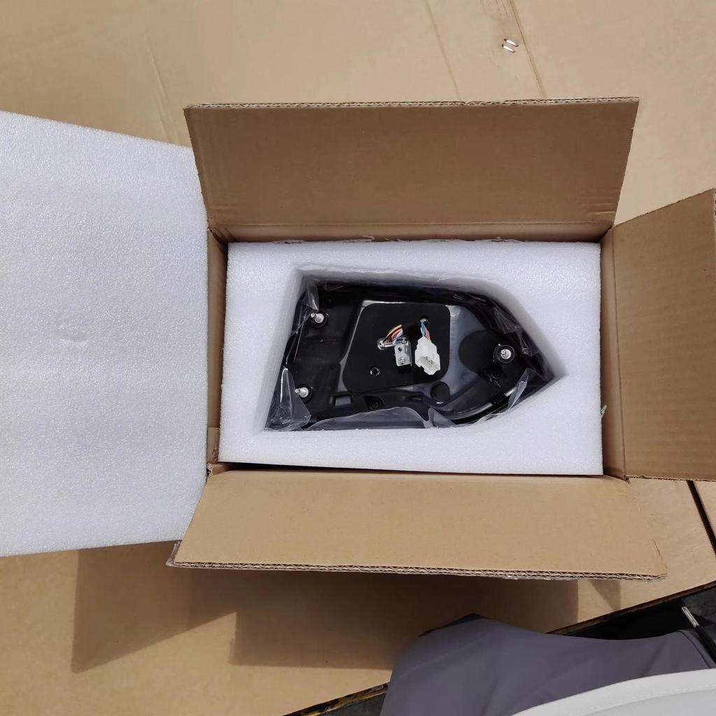 Chery Tiggo 8 PLUS Kunpeng Задний фонарь в сборе: Лево право