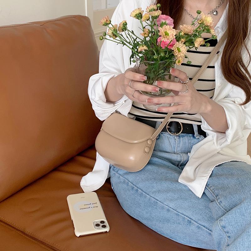 Новый дизайн Летняя Корейская Классика Ins Красная Сумка-седло Crossbody Маленького Размера Женская Универсальная Простая Сумка для Телефона