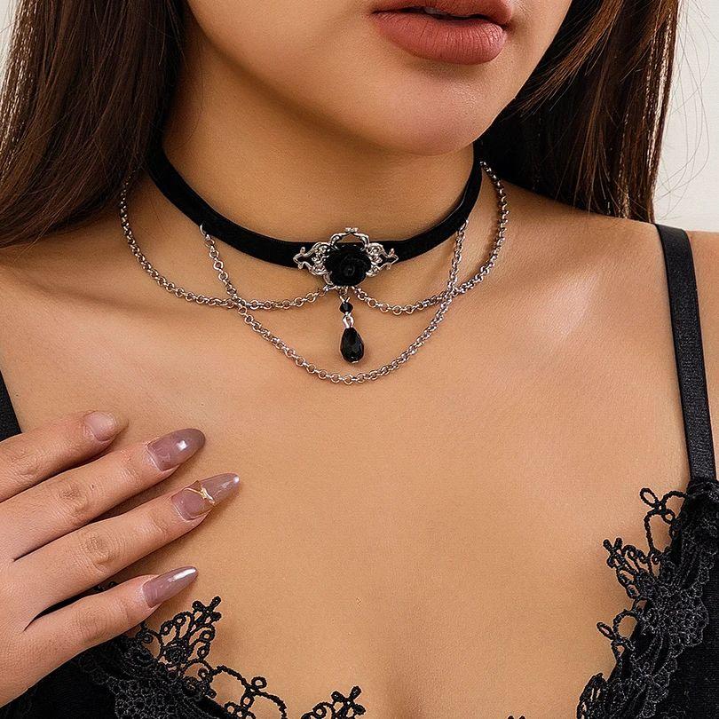 Ingemark Goth Elegant Black Acrylic Pendant Chokers Necklaces for Women Vintage Sliver Color Neck Accessories 2026 New Jewelry