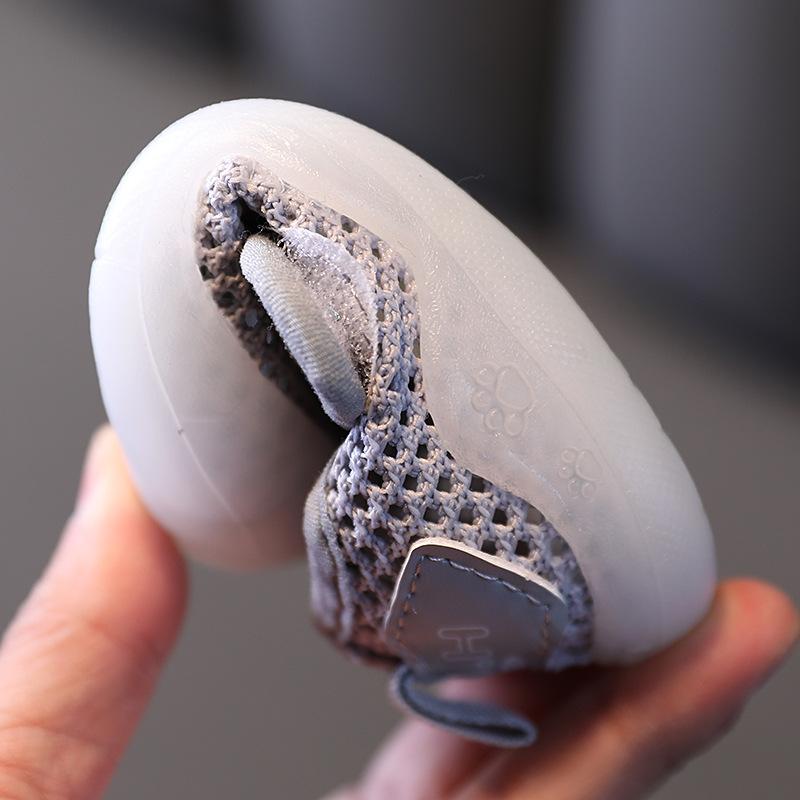 Летняя сетчатая обувь для детей в возрасте 1-2 лет с сетчатыми отверстиями и полым песчаным пляжем, летающая плетеная детская обучающая обувь