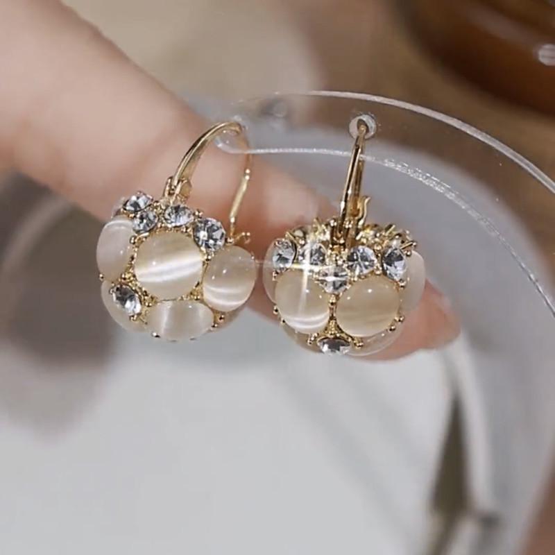 Элегантные круглые серьги с камнем кошачий глаз — простой, универсальный, модный женский аксессуар