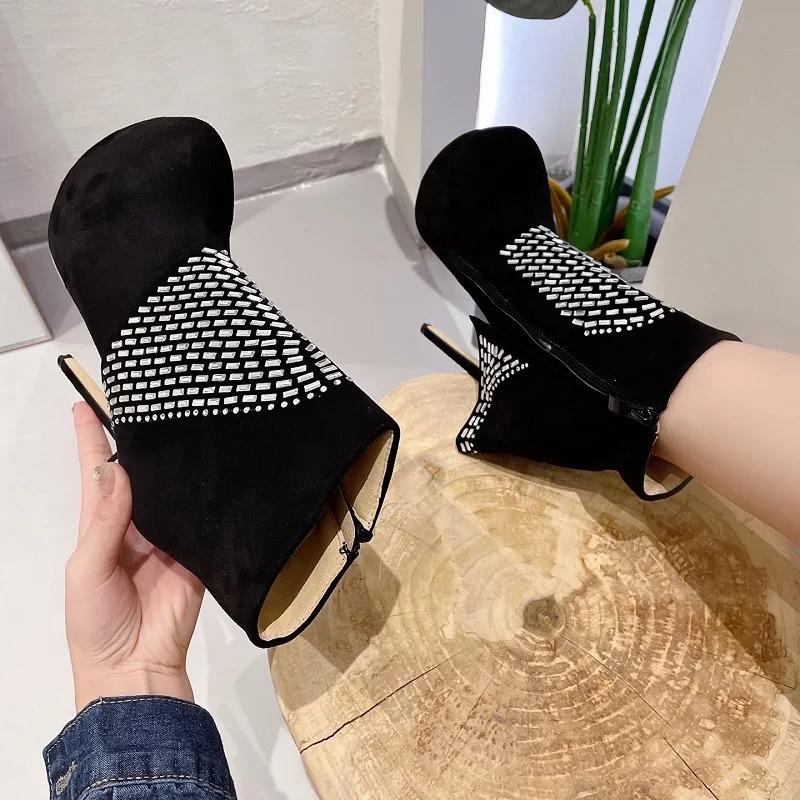 Eilyken Пикантные стильные женские босоножки на высоком каблуке-шпильке с кристаллами, дизайнерские женские туфли для стриптизерши на платформе с молнией и круглым носком