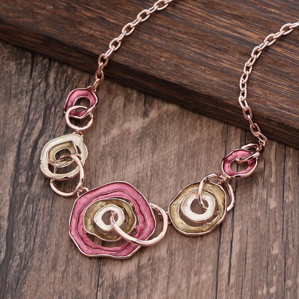 Эмалевый цвет полый геометрический цветок длинная подвеска, женская подвеска-ожерелье в форме сердца с высоким чувством универсальности