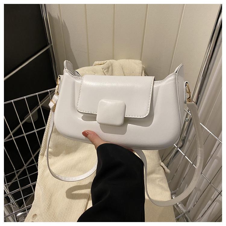 Versatile Ind Korean Version Solid Color Texture Underarm Bag Female 2024 Winter Retro Commuter Messenger Bag Small Square Bag Female