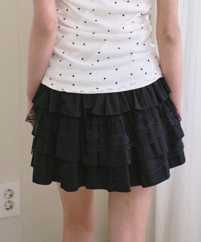 The Green Lab Lace Tiered Mini Skirt [Black]