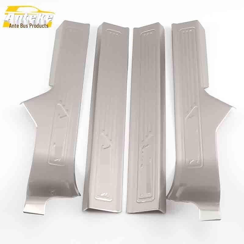 Декоративные накладки на пороги и бампер Baojun 560, защитные полосы от царапин и накладки на педали