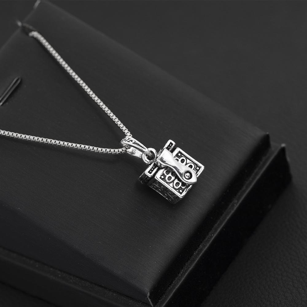 Ожерелье с подвеской в виде урны с животными в стиле ретро в Европе и Америке – Magic Box Design