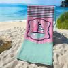 Пляжное полотенце из полиэфирного микроволокна с узором в синюю полоску, с изображением парусника, обладает высокой впитываемостью, подходит для плавания и пляжного отдыха.