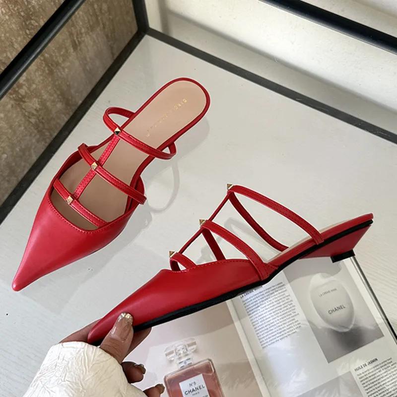 Модные туфли-лодочки с острым носком, женские туфли-лодочки, модные туфли на низком каблуке для банкета, туфли для вечеринки, женские шлепанцы с заклепками, сексуальная обувь для женщин