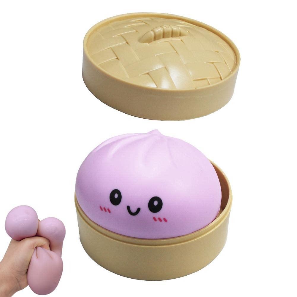 Dumpling Squishies носит с собой мягкую и нелипкую игрушку-антистресс для сжимания руками с эффектом отскока