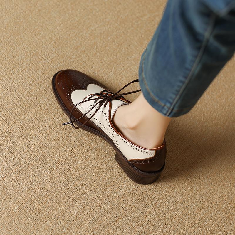 2024 Женские туфли-оксфорды из натуральной кожи с круглым носком, черные, белые, женские броги на шнуровке, лоферы, повседневная обувь для женщин, кожаная обувь