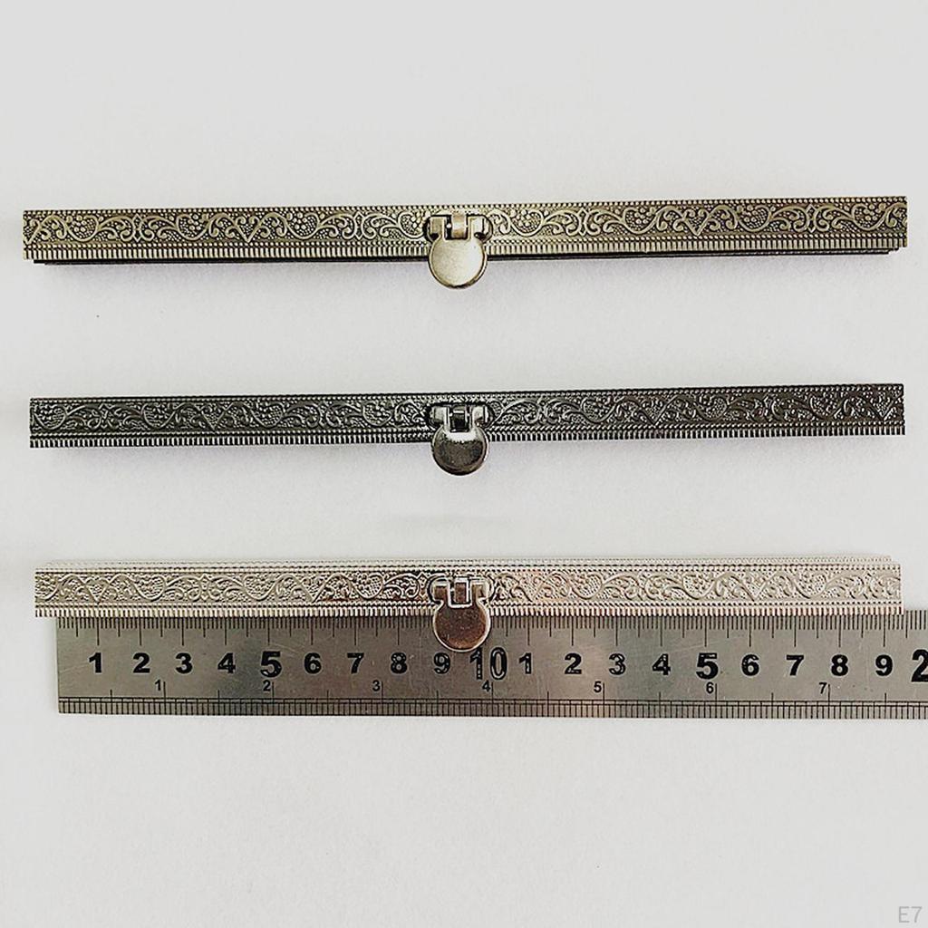 Для кошелька подходят украшения с металлическими ручками ручной работы