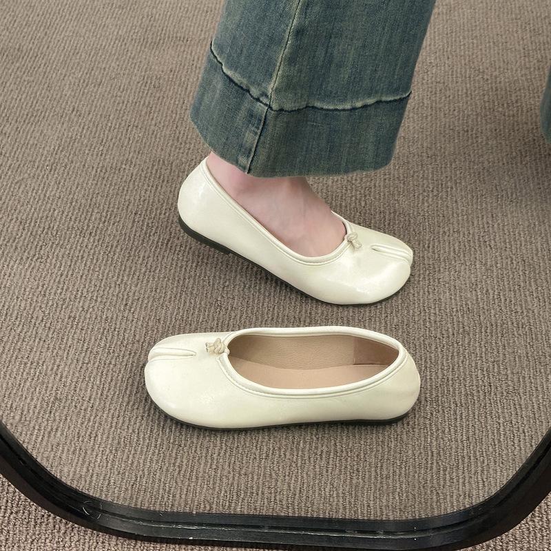 Модная обувь таби в японском стиле, женские удобные кожаные балетки с раздвоенным носком, лоферы, женские туфли Мэри Джейн, мокасины, женские балетки