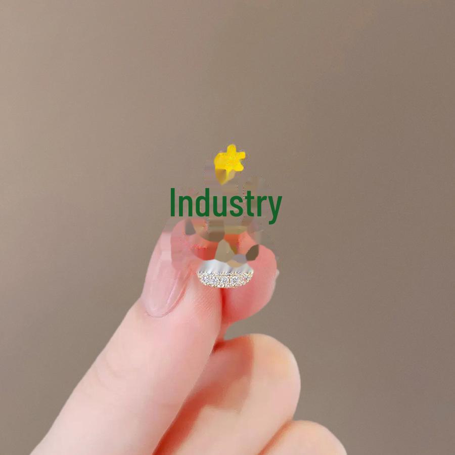 Summer Anti-Exposure Brooch: Fashionable and Luxurious Collar Pin for Women.