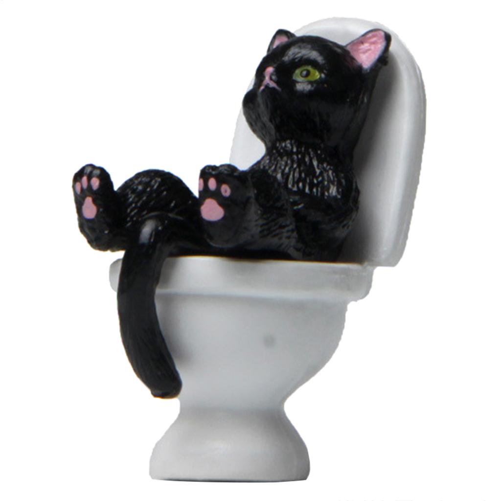 Resin Cat On Toilet Landscaping Ornaments Cartoon Animal Figurine for Home Decorations Desktop Mini Garden Accessories