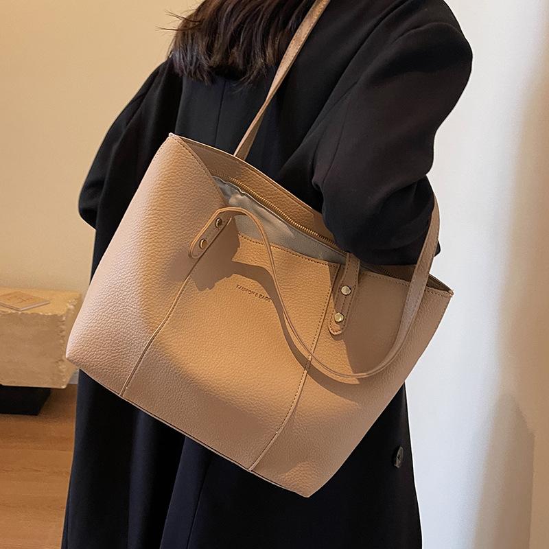 Большая вместительная сумка женская осенне-зимняя универсальная 2024 новая повседневная простая сумка через плечо Texture Class Commuter Tote