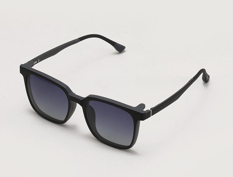 TJ2190 Unisex Three-in-One Magnetic Polarized Clip-on Sunglasses Set