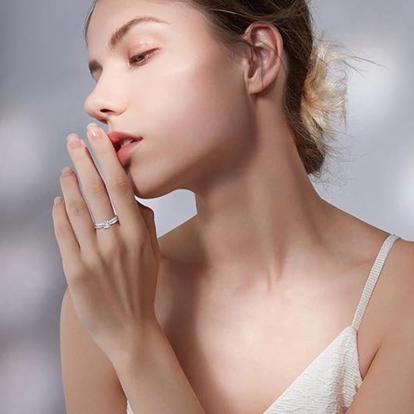 Обручальное кольцо «Бесконечность» с 4 зубцами из 18-каратного серебра с выращенным в лаборатории бриллиантом 0,5–2 карата (DE Color VS1-VVS1 Сертификат чистоты IGI)