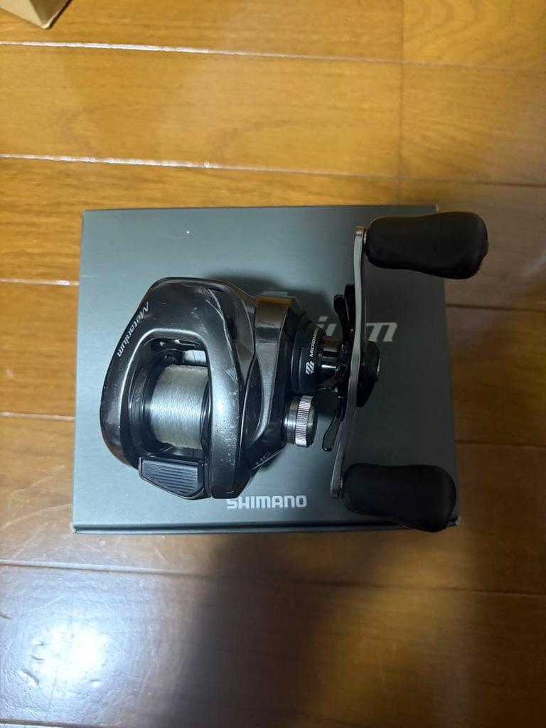 Shimano 20 Metanium HG Right Handle Bait Casting Reel From Japan