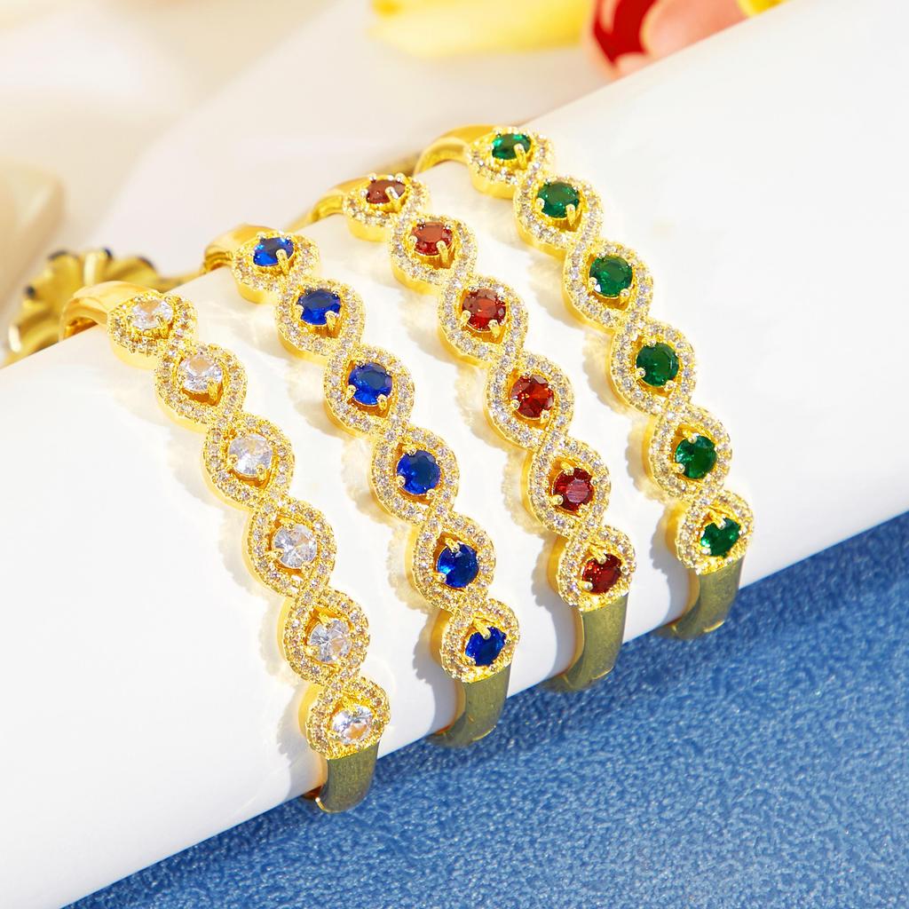 Браслеты CMM Stunning Link Bangle с синими кубическими цирконами, яркий цветовой акцент, классический аксессуар для элегантных женщин