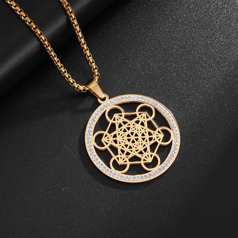 Six-pointed Star Array Hollow Retro Fashion Light Luxury Jewelry Pendant Necklace