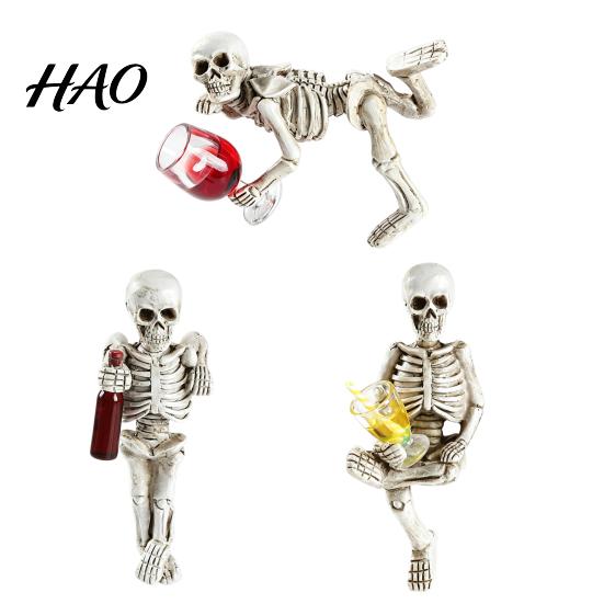 Halloween Decoration Prop Gothic Skeleton Resin Figurine, Holding Glass Bottle Vintage Skull Figurine Statue, Desktop for Home Office Bookshelf