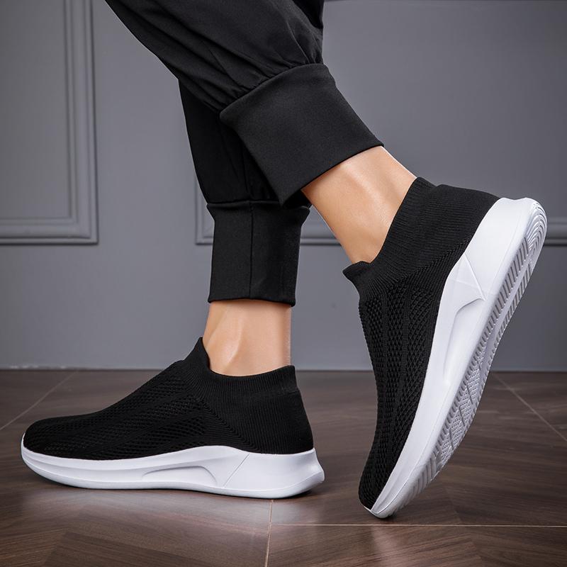 Athletics Sneakers Male Walking Shoes Sneakers Men Breathable Man Casual Shoes New Style Running Sneakers Slip On Loafers Men