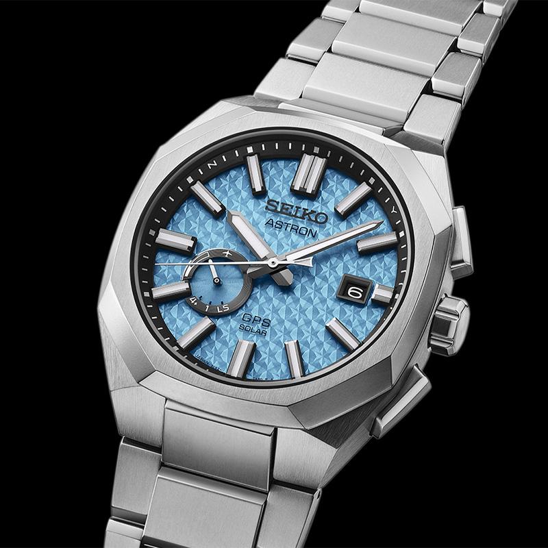 Seiko Водонепроницаемость 100 метров, солнечный механизм, титановый ремешок, мужские часы 41,2 мм, синий циферблат SSJ027J1