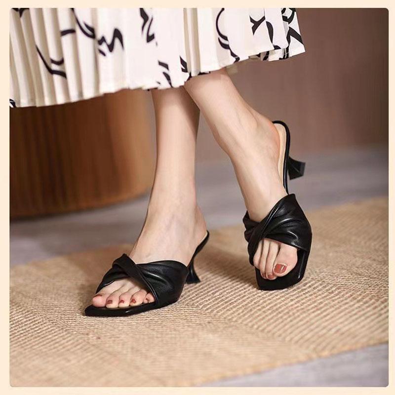 Fashion Women Slippers 2024 Summer New Square Toe Thin High Heels Sandals Outdoor Comfortable Casual Slippers Women Sandals