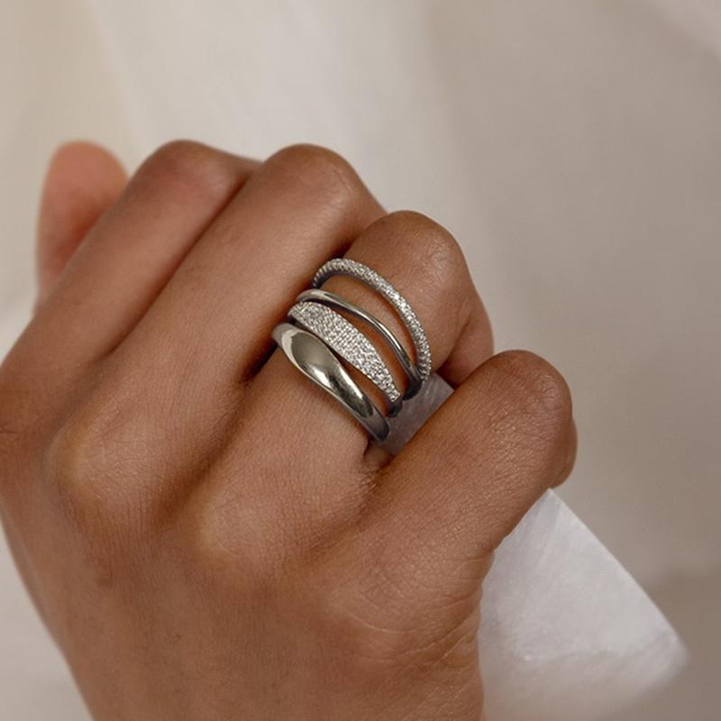 Huitan Модный набор из 4 колец для женщин, цвет золотистый/цвет цинкового сплава, кольца на пальцы, циркон, блестящая циркония, съемные, для ношения, женские аксессуары