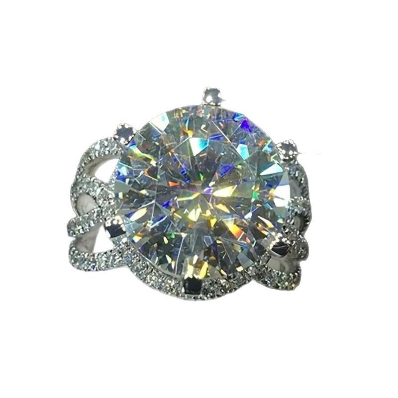 New ring, featuring zircon stones, fashionable European and American style, with an exaggerated twisted and crossed design, for women