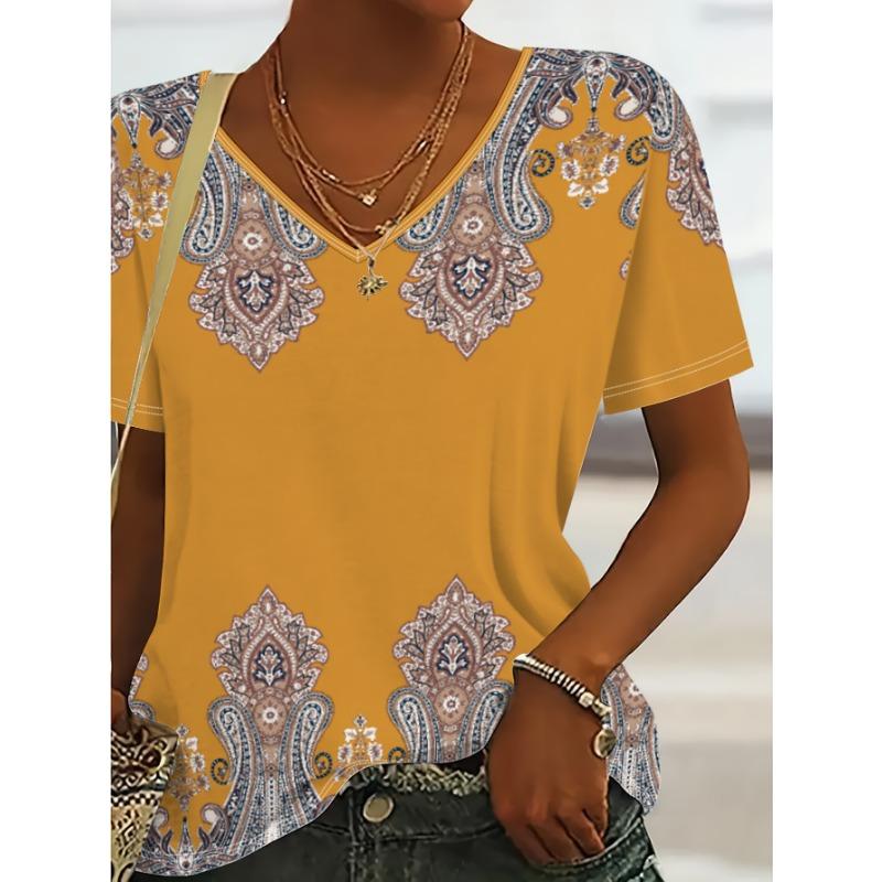New plus-size printed short-sleeve T-shirt for women, casual V-neck, loose, comfortable, versatile top