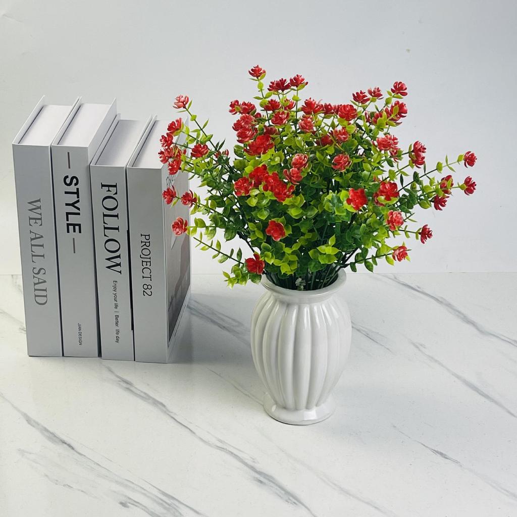 Букет из семи роз с эвкалиптом и камелией - Искусственные цветы