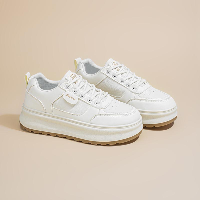 2025 spring women's shoes new breathable little white shoes women's Korean version versatile thick-soled heightening sports and leisure boar