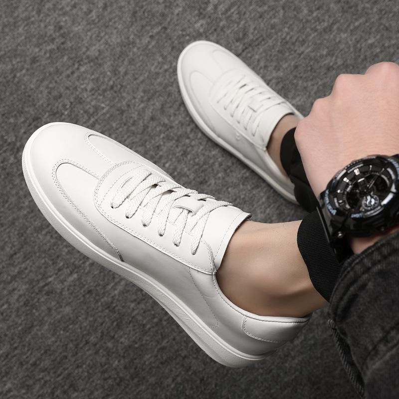 Весенняя новая обувь для мужчин Натуральная кожа Повседневная обувь Лаконичная белая обувь для скейтборда Уличная мода Кроссовки на шнуровке
