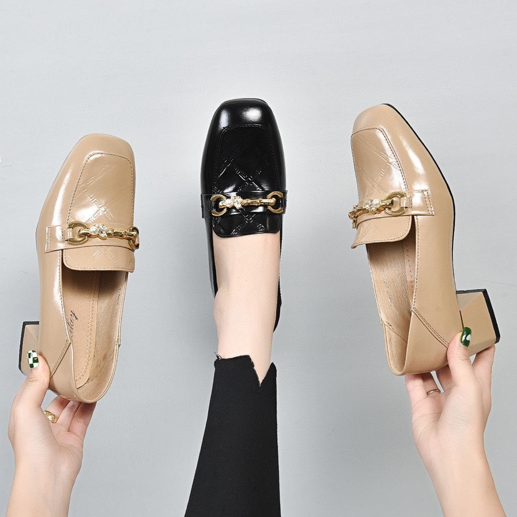 Loafers Women's 2025 Spring and Autumn New British Style Square Head Metal Buckle Pearl Cow Patent Leather Single Shoes Comfortable Small Leather Sho