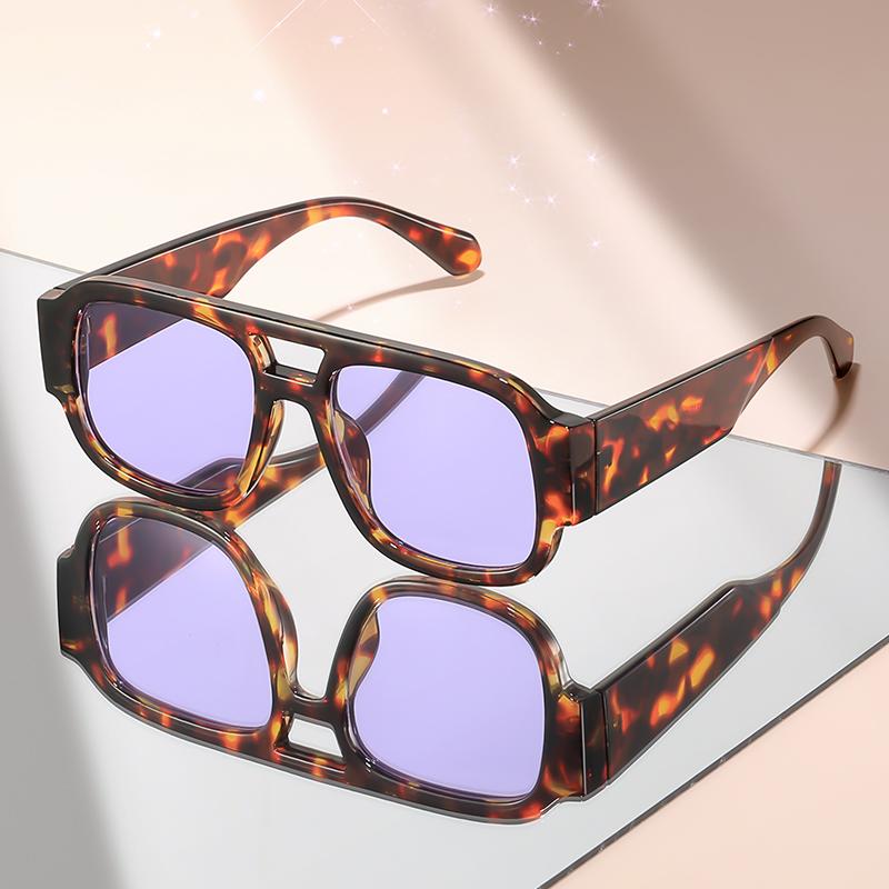 New Retro Double Beam Square Framed Sunglasses for Travel and Daily Wear