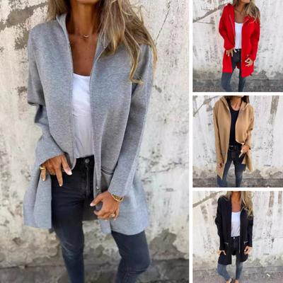 Женская куртка ветровка с капюшоном и карманами на молнии, однотонная застежка-молния, термобелье с длинными рукавами