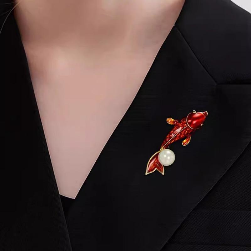 Koi Carp Brooch, High-end Feminine Charm, Pearl Carp Brooch, Design Sense, Suit Pin
