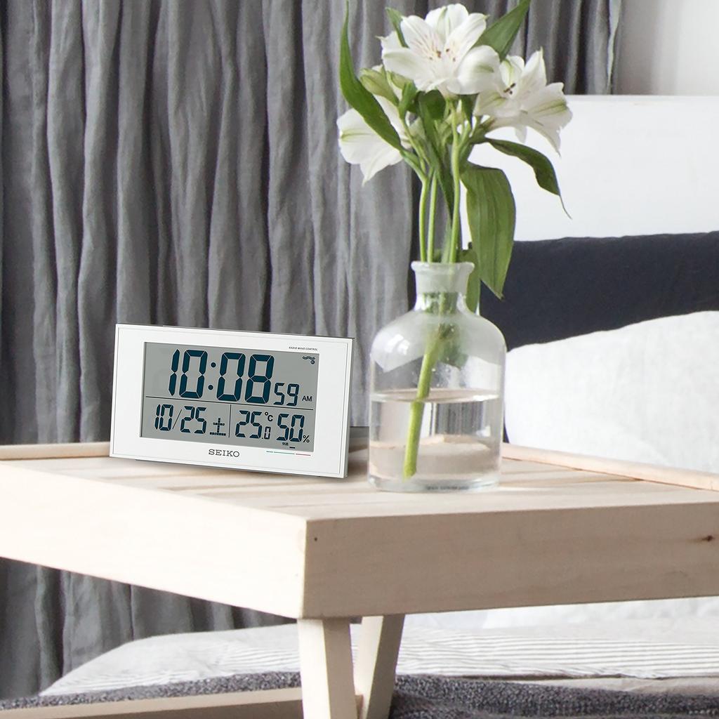 Seiko Clock Table Clock Alarm Clock Radio Digital Calendar Comfort Temperature Humidity Display White Pearl Body X X Cm BC402W 01 Size 8.5 14.8 5.3