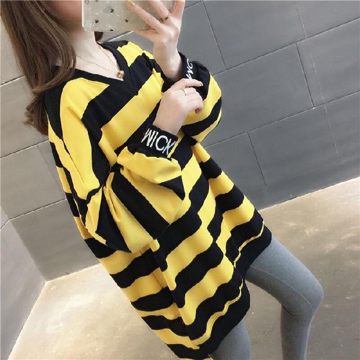Fleece-Lined Striped Hoodie: Women's 2026 Winter Loose Fit, Mid-Length, Versatile Korean Style Trendy Top