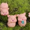 Мультяшная свинья Свинья Украшение для автомобиля Смола Свинья Украшение на центральную консоль автомобиля Автомобильные аксессуары