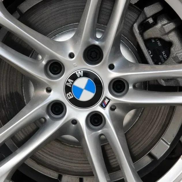 For All BMW E46 E39 E38 E90 E60 E36 F30 F20 X1 X3 X5 M Logo Car Steering Wheel Hub Caps Center Emblem Badge Sticker DIY Sticker OTVFX1