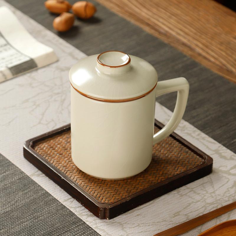 Beige Ru kiln ceramic mug, tea-water separation brewing cup, large-capacity filtered water cup, office personal use