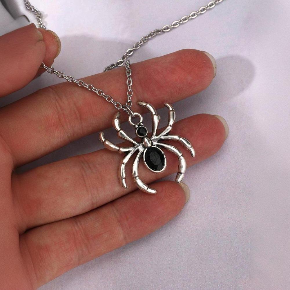 Gothic Black Spider for Women Dark Red Black Crystal Vintage Personality Choker Accessories Fashion Pendant Necklace Zircon