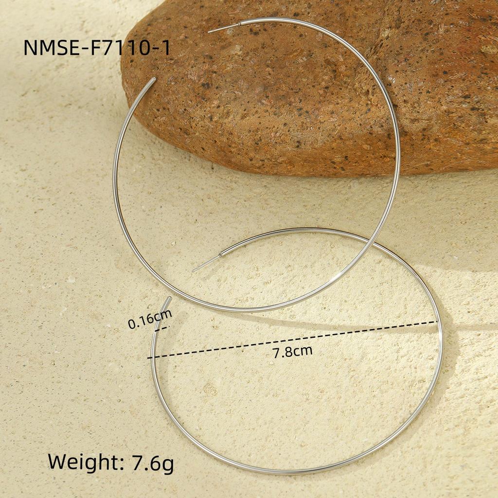 GEMCHIC Women's Classic Large Hoop Earrings Titanium Steel Light Luxury High Sense Stainless Steel Exaggerated Stud Earrings