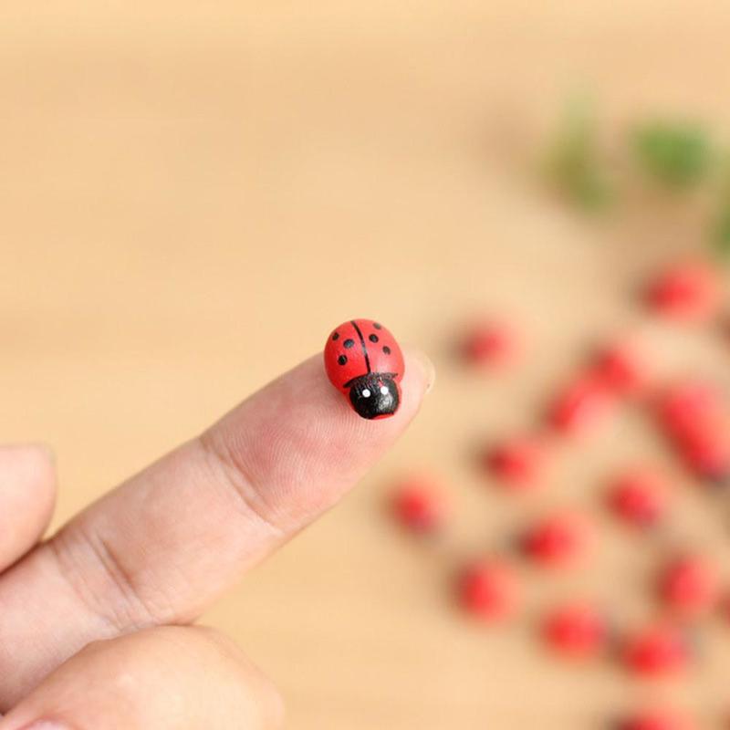 50шт миниатюрный DIY маленький садовый декор Coccinella Septempunctata изделия из смолы