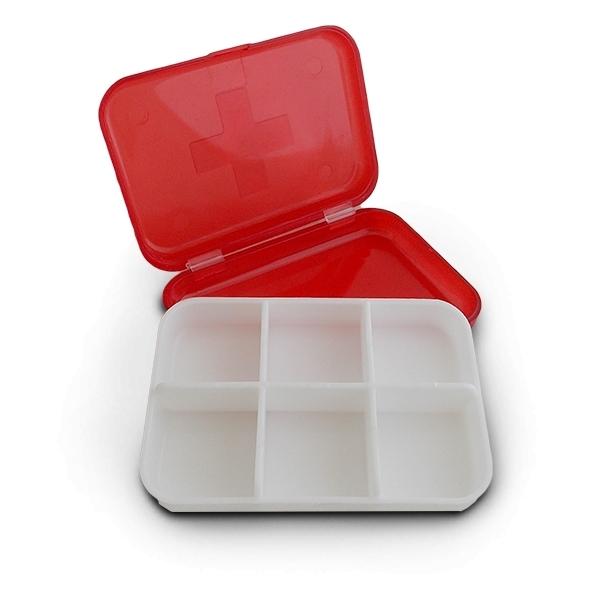 Коробка прямоугольная с 6 отделениями для хранения лекарств Красный