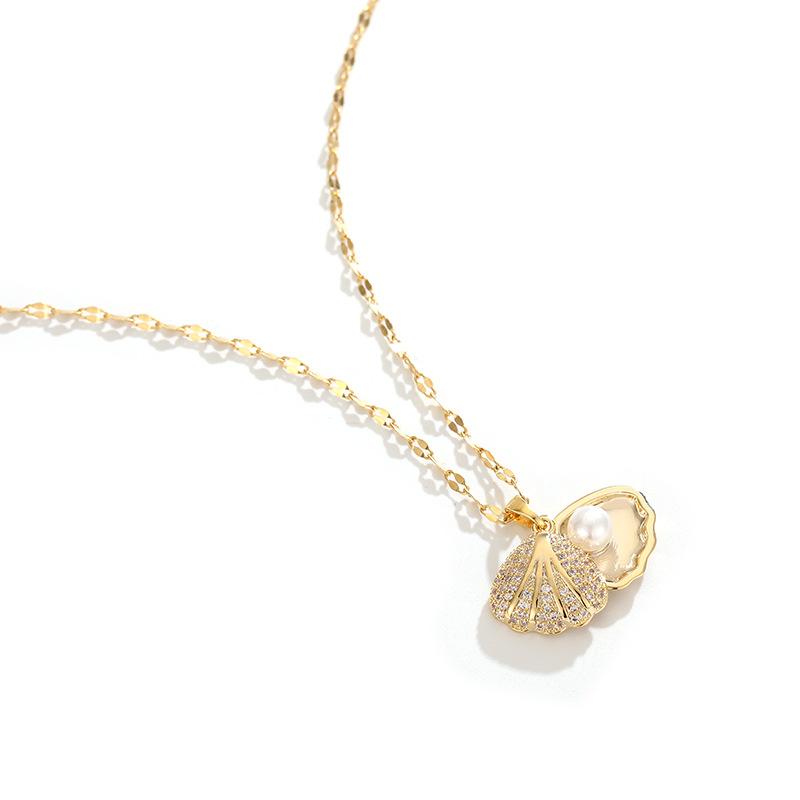 Korean Version of Diamond-encrusted Fashion Shell Pearl Necklace Titanium Steel Non-fading Necklace Femininity Fan Pendant Internet Celebrity Jewelry